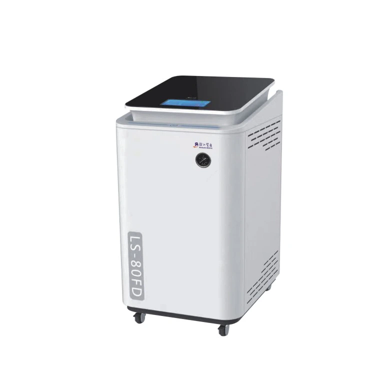 Vertikálny tlakový parný sterilizátor s automatickým preklápacím vrchom